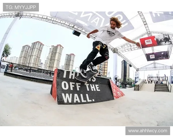 深圳滑板队的蜕变与成长：世界滑板锦标赛背后的奋斗故事